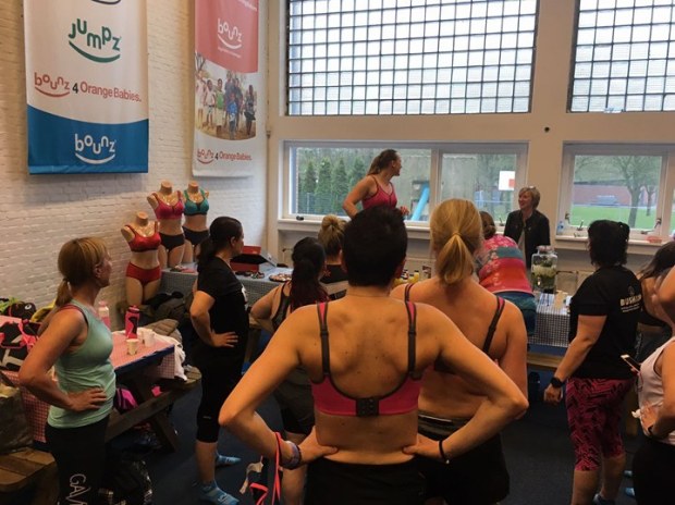 17842244_1418553321541198_371634076_n